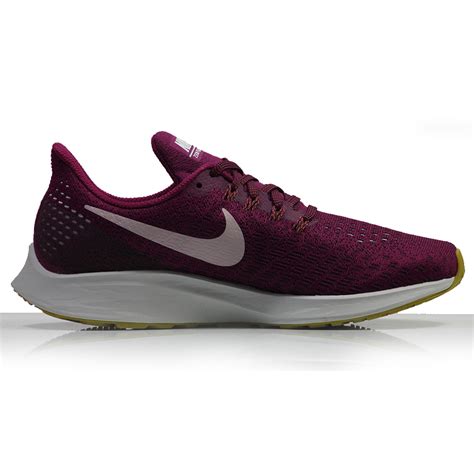 women's nike sneakers clearance.